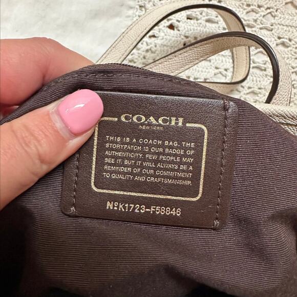 COACH F58846 Tote Bag white Cross Grain Leather Inside Pocket Top Zip Preown - Picture 4 of 4